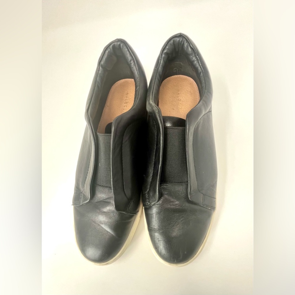 HALOGEN Women’s Black Leather Athleisure Slip-On Sneakers Size 8.5 - Picture 2 of 16